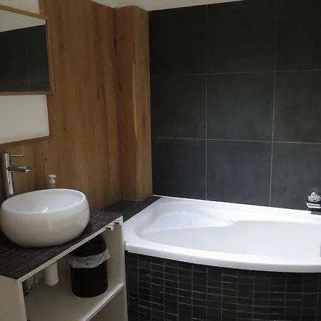 Nyaraló La Petite Lili *